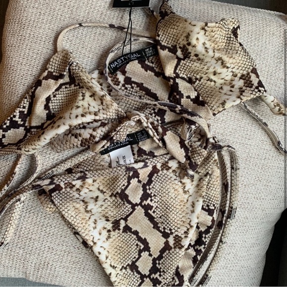 Nasty Gal Snakeskin Bikini Set - Picture 3 of 3